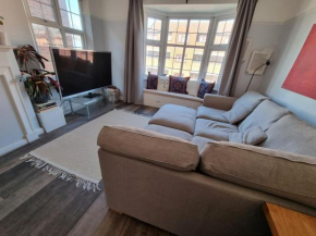 Lovely 2 bedroom flat in North West London